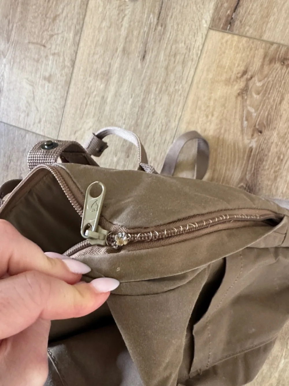 Fjallraven Kanken | Backpack in Brown with Red Logo